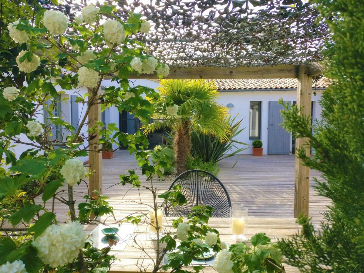 Derriere La Plage : Suite, Patio Et Pergola Le Bois-Plage-en-Ré Dış mekan fotoğraf